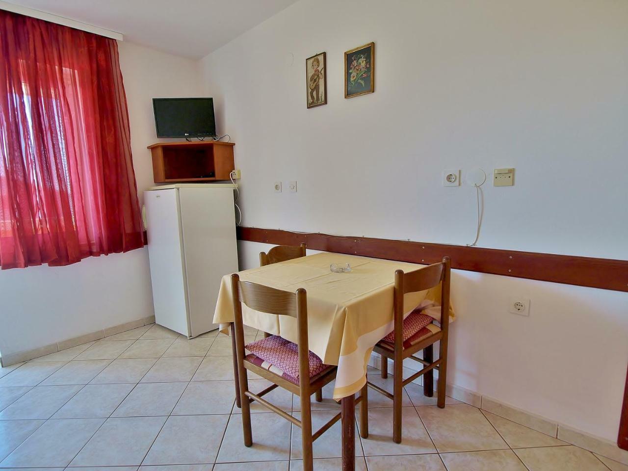 Feniks Apartmani Lopar Esterno foto